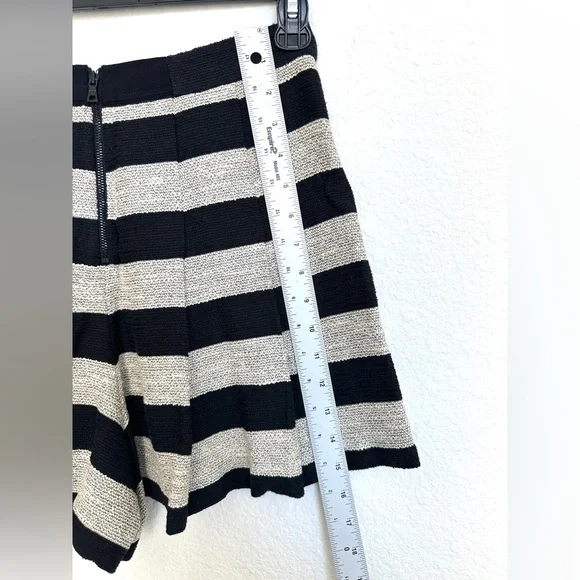 Alice & Olivia Striped‎ Cotton-Blend Jacket & Shorts set size 4